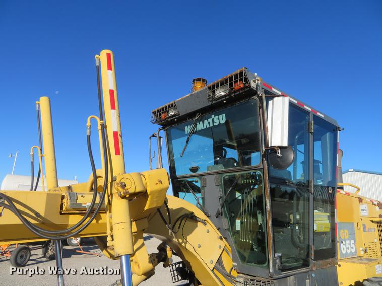 image for item DC0800 2006 Komatsu GD655-3C motor grader