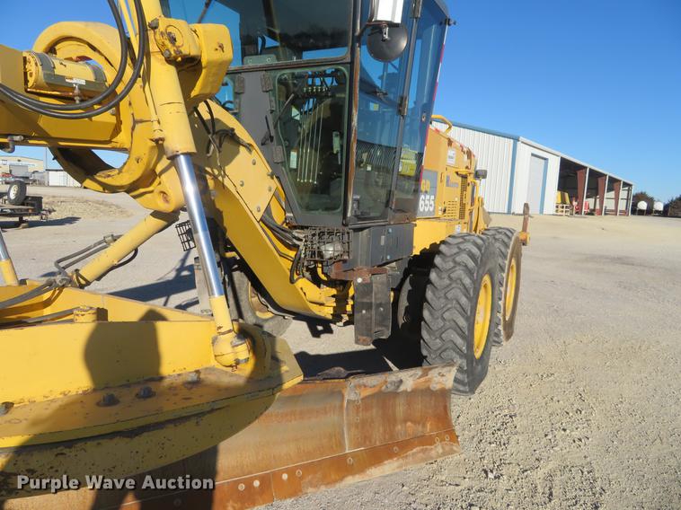 image for item DC0800 2006 Komatsu GD655-3C motor grader