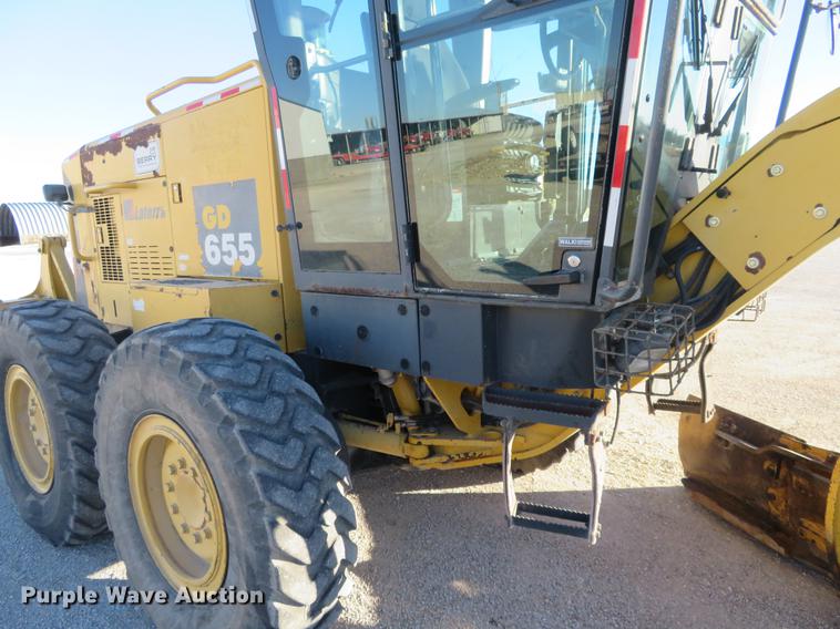 image for item DC0800 2006 Komatsu GD655-3C motor grader