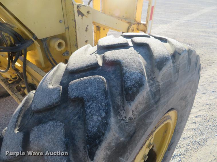 image for item DC0800 2006 Komatsu GD655-3C motor grader