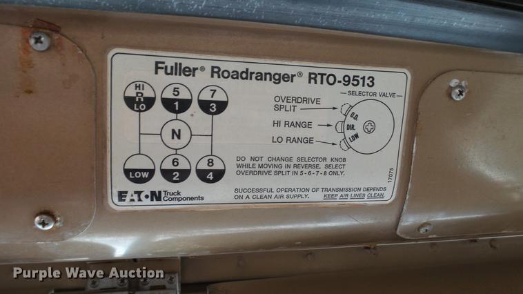 image for item DC1019 1974 International Transtar 4300 flatbed truck