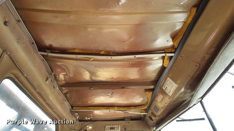 image for item DC1019 1974 International Transtar 4300 flatbed truck