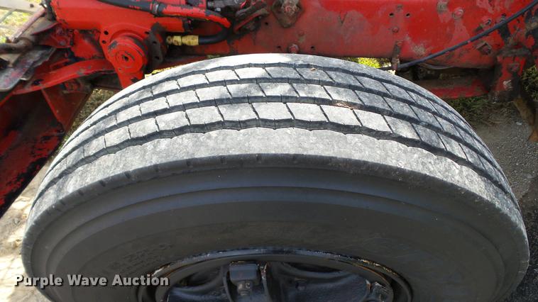 image for item DC1019 1974 International Transtar 4300 flatbed truck