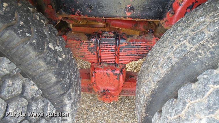 image for item DC1019 1974 International Transtar 4300 flatbed truck