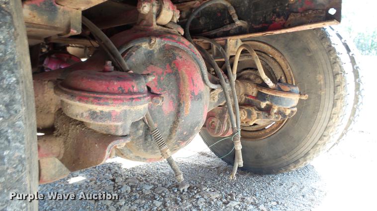 image for item DC1019 1974 International Transtar 4300 flatbed truck