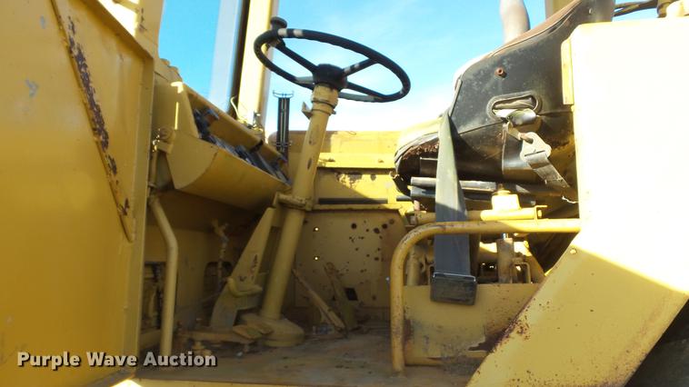 image for item DC1032 1979 Caterpillar 623B elevating scraper