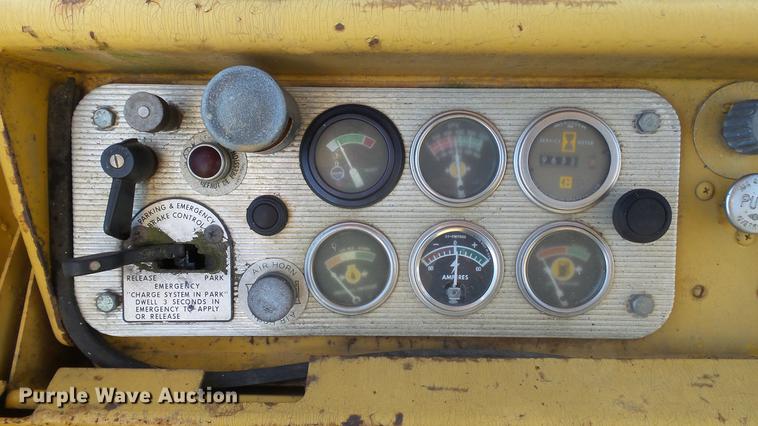 image for item DC1032 1979 Caterpillar 623B elevating scraper