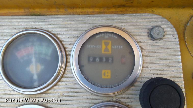 image for item DC1032 1979 Caterpillar 623B elevating scraper