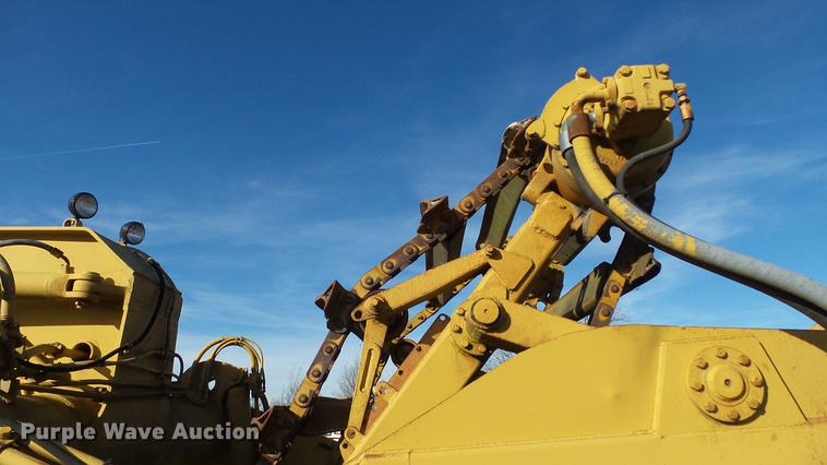 image for item DC1032 1979 Caterpillar 623B elevating scraper