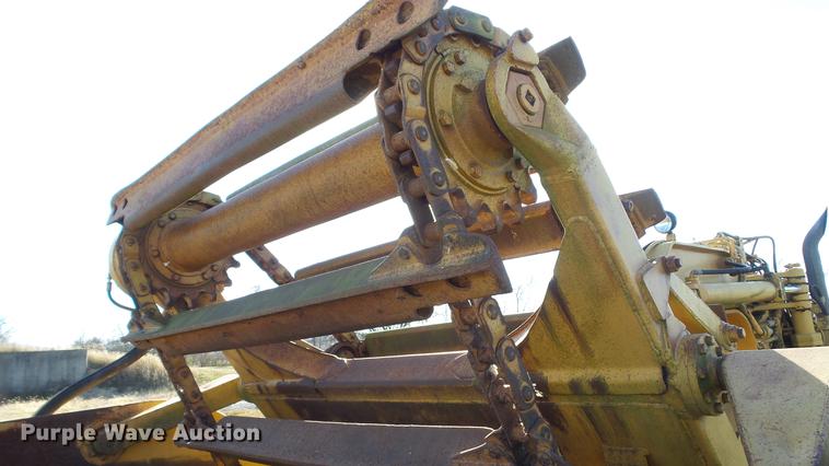 image for item DC1032 1979 Caterpillar 623B elevating scraper