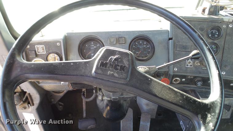 image for item DC1033 1994 Mack RD690S truck with tree spade