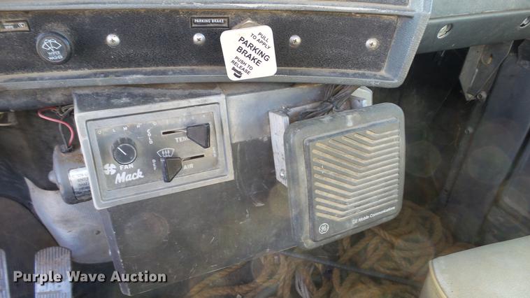 image for item DC1033 1994 Mack RD690S truck with tree spade