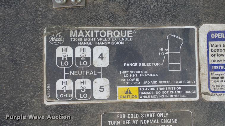 image for item DC1033 1994 Mack RD690S truck with tree spade