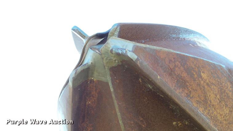 image for item DC1033 1994 Mack RD690S truck with tree spade