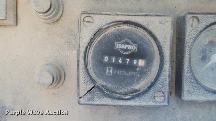 image for item DC1034 1985 Clark 125C wheel loader