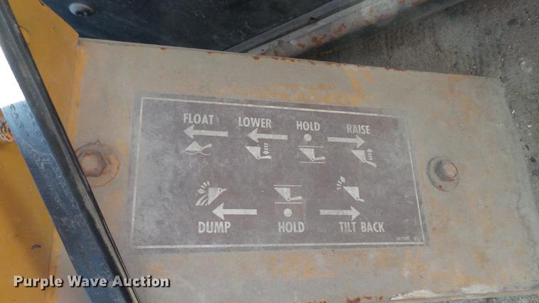 image for item DC1034 1985 Clark 125C wheel loader