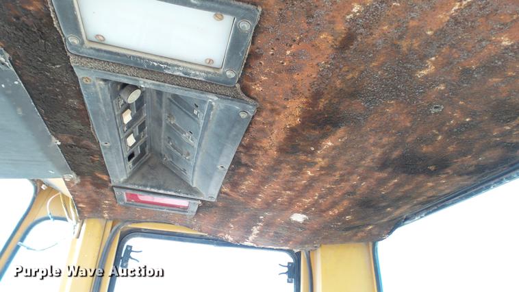 image for item DC1034 1985 Clark 125C wheel loader