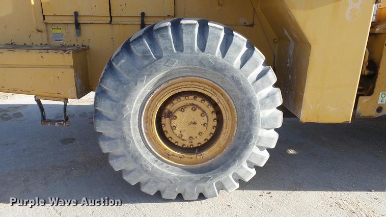 image for item DC1034 1985 Clark 125C wheel loader