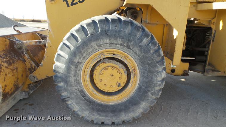image for item DC1034 1985 Clark 125C wheel loader