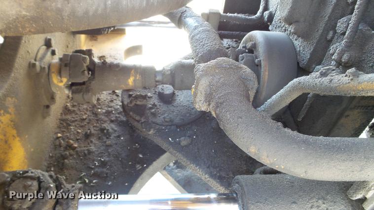 image for item DC1034 1985 Clark 125C wheel loader