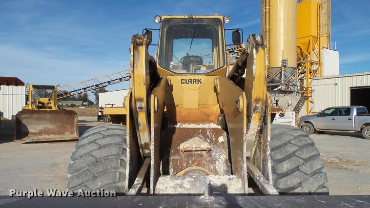 image for item DC1034 1985 Clark 125C wheel loader