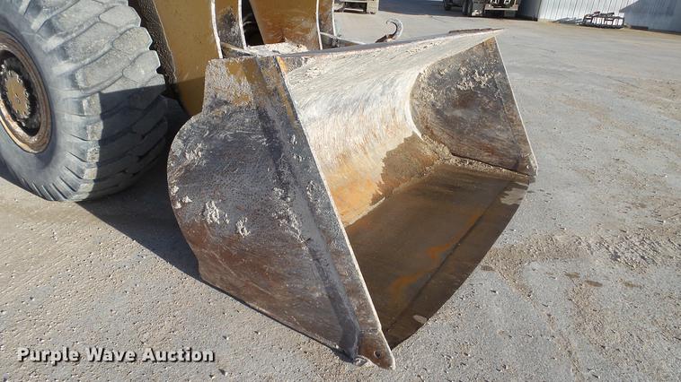 image for item DC1034 1985 Clark 125C wheel loader