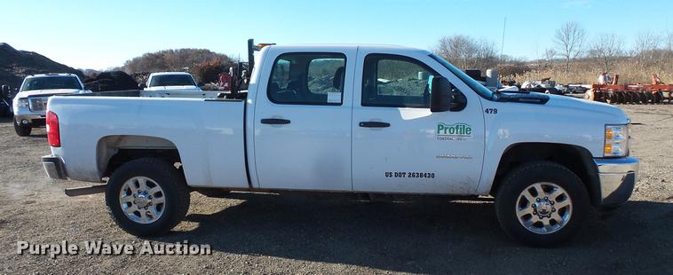 image for item DC1042 2012 Chevrolet Silverado 2500HD Crew Cab pickup truck