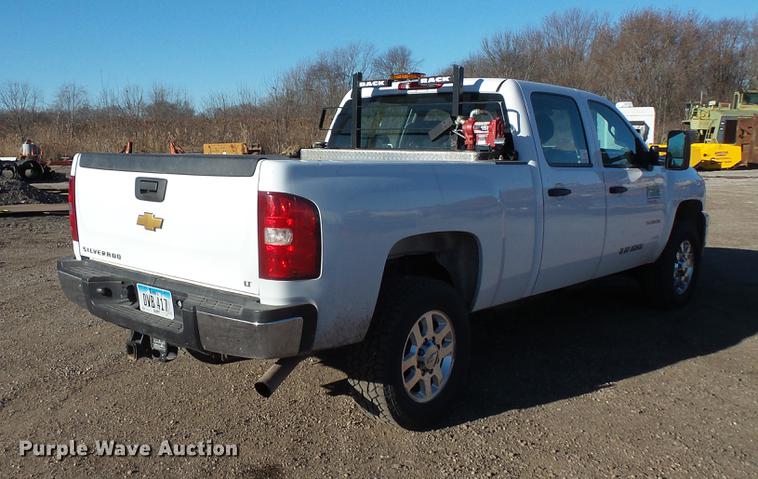 image for item DC1042 2012 Chevrolet Silverado 2500HD Crew Cab pickup truck
