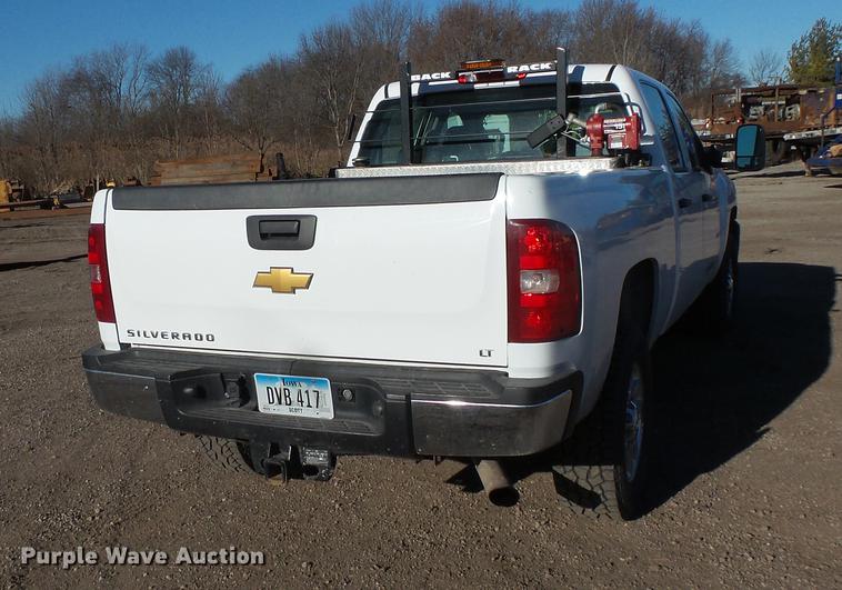 image for item DC1042 2012 Chevrolet Silverado 2500HD Crew Cab pickup truck