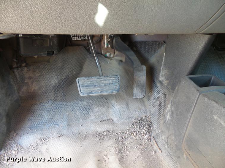 image for item DC1042 2012 Chevrolet Silverado 2500HD Crew Cab pickup truck