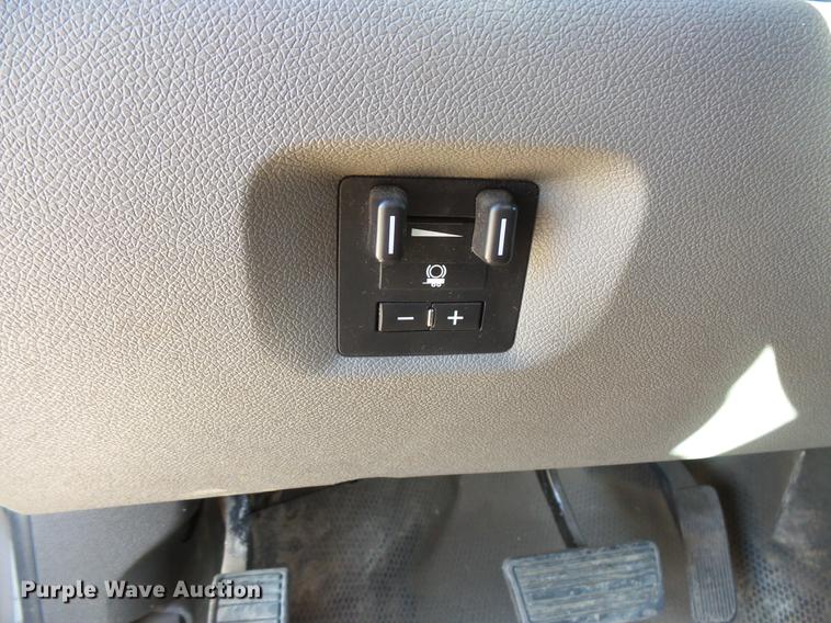 image for item DC1042 2012 Chevrolet Silverado 2500HD Crew Cab pickup truck