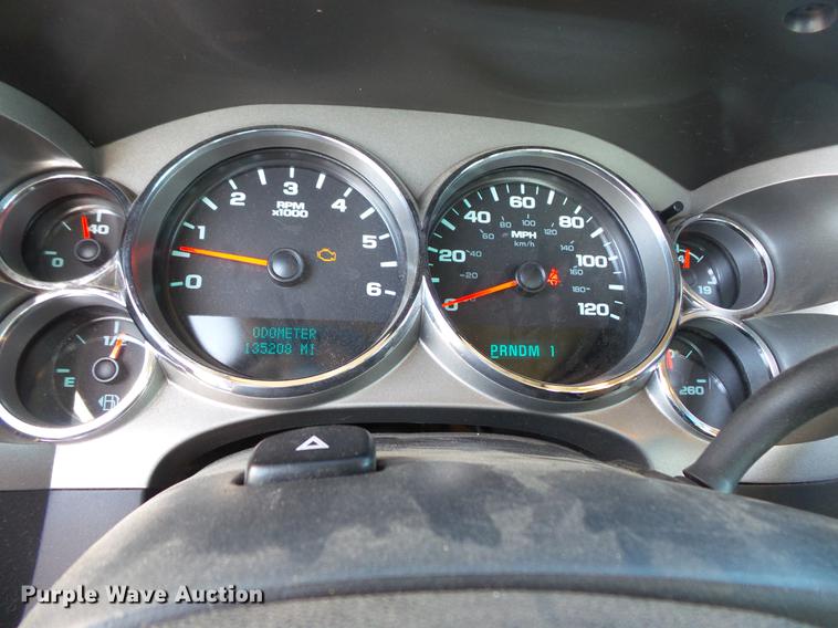 image for item DC1042 2012 Chevrolet Silverado 2500HD Crew Cab pickup truck