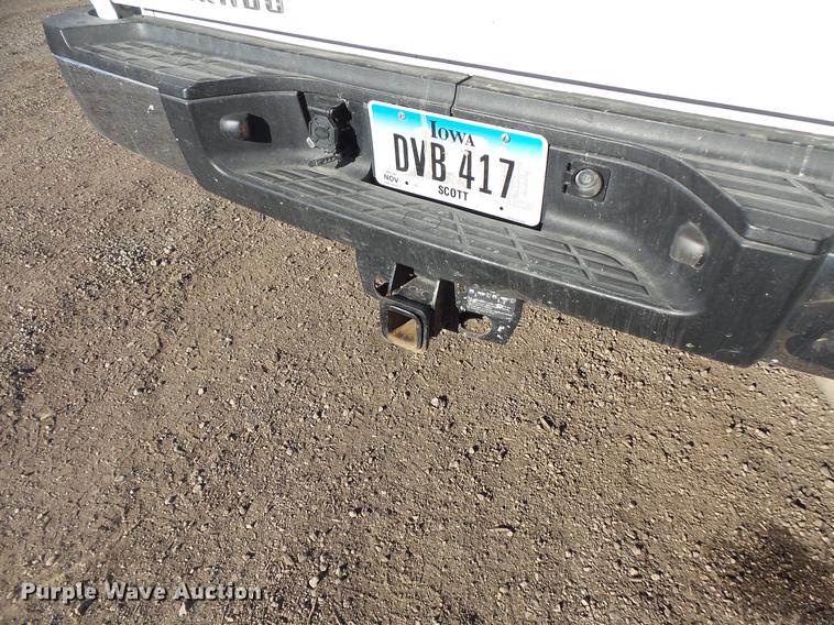 image for item DC1042 2012 Chevrolet Silverado 2500HD Crew Cab pickup truck