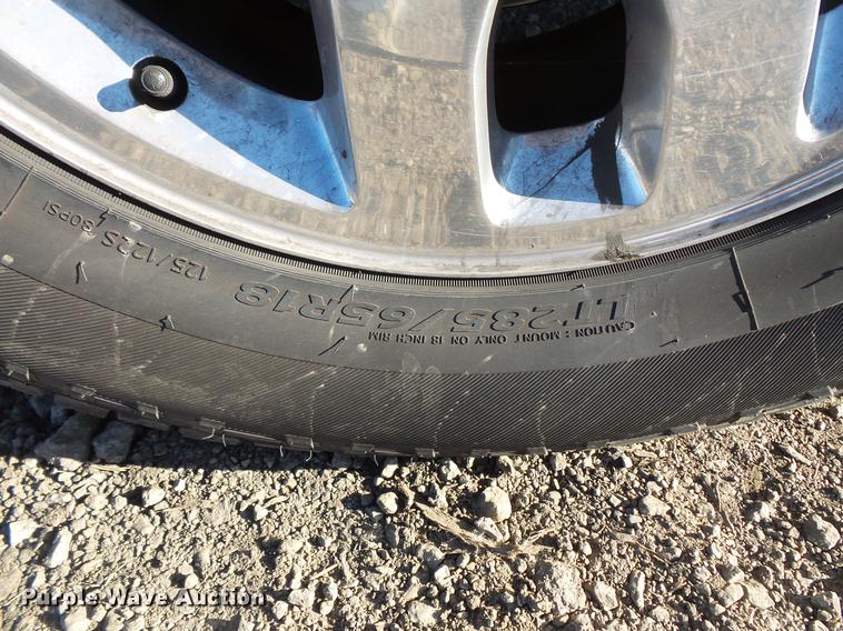 image for item DC1042 2012 Chevrolet Silverado 2500HD Crew Cab pickup truck