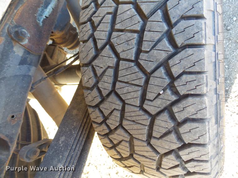 image for item DC1042 2012 Chevrolet Silverado 2500HD Crew Cab pickup truck