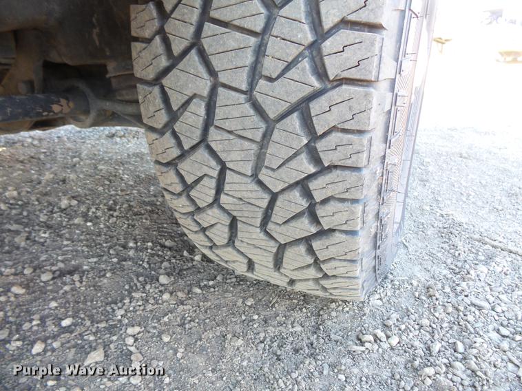 image for item DC1042 2012 Chevrolet Silverado 2500HD Crew Cab pickup truck