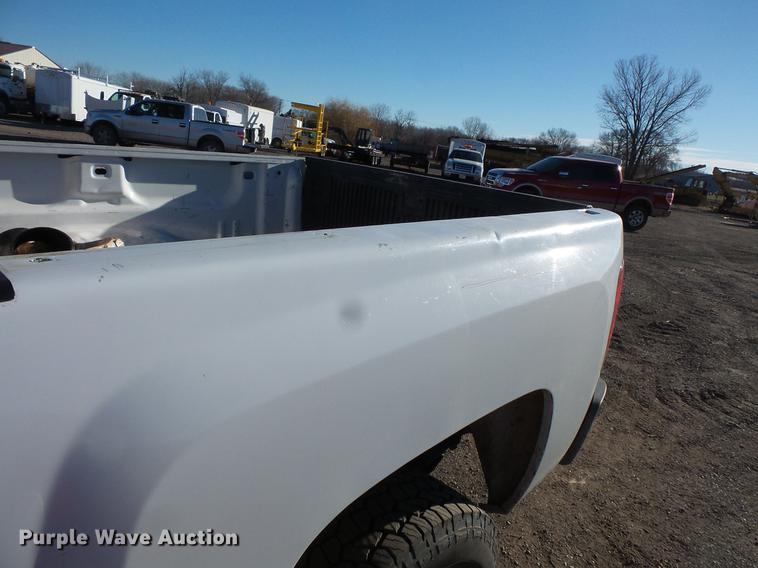 image for item DC1042 2012 Chevrolet Silverado 2500HD Crew Cab pickup truck