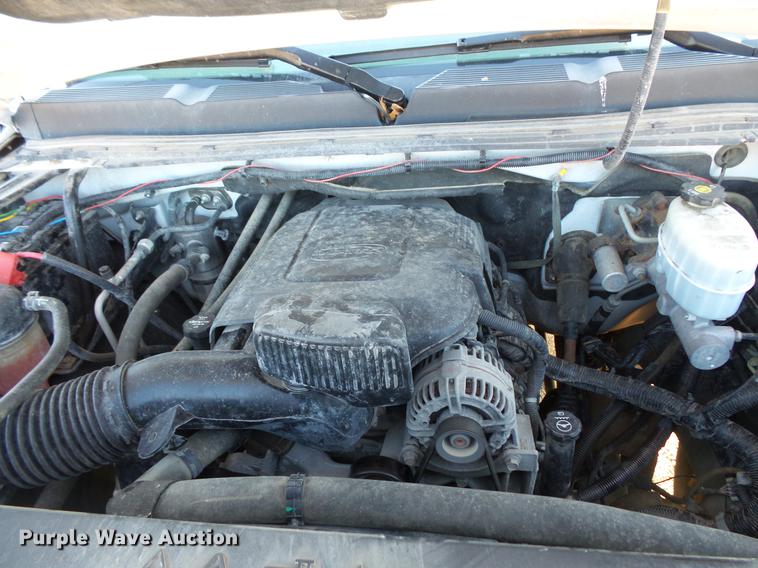 image for item DC1044 2013 Chevrolet Silverado 2500HD Crew Cab pickup truck