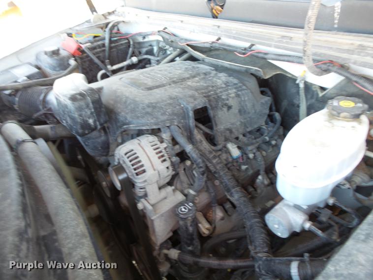 image for item DC1044 2013 Chevrolet Silverado 2500HD Crew Cab pickup truck