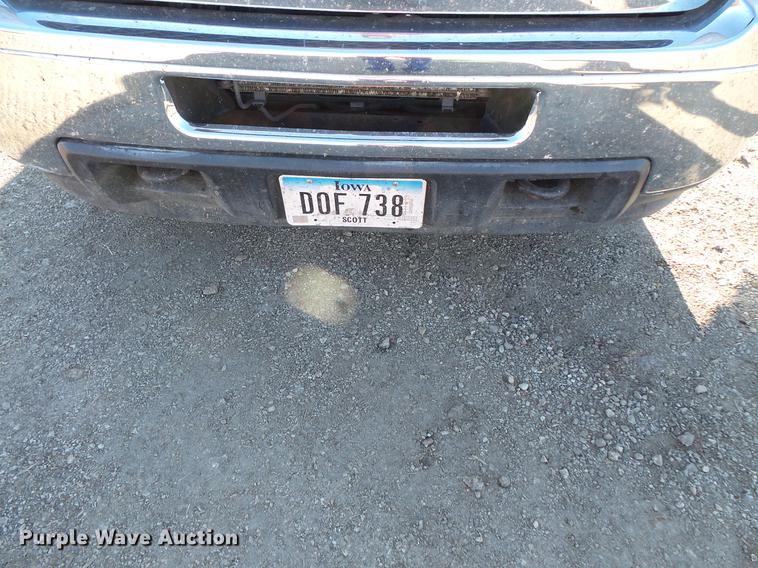 image for item DC1044 2013 Chevrolet Silverado 2500HD Crew Cab pickup truck