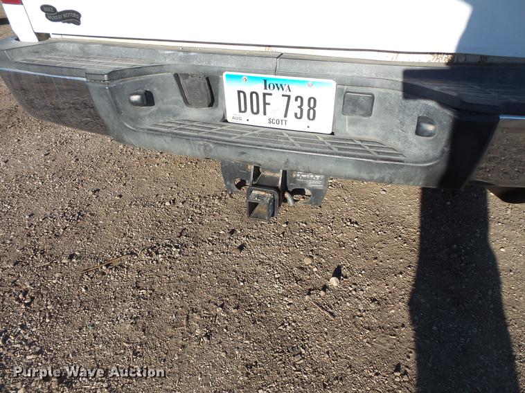 image for item DC1044 2013 Chevrolet Silverado 2500HD Crew Cab pickup truck