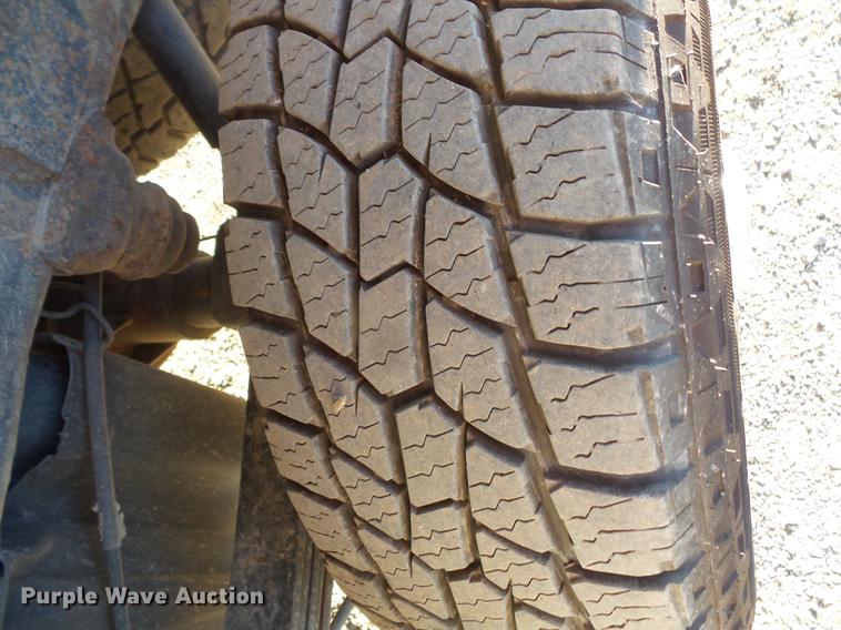 image for item DC1044 2013 Chevrolet Silverado 2500HD Crew Cab pickup truck