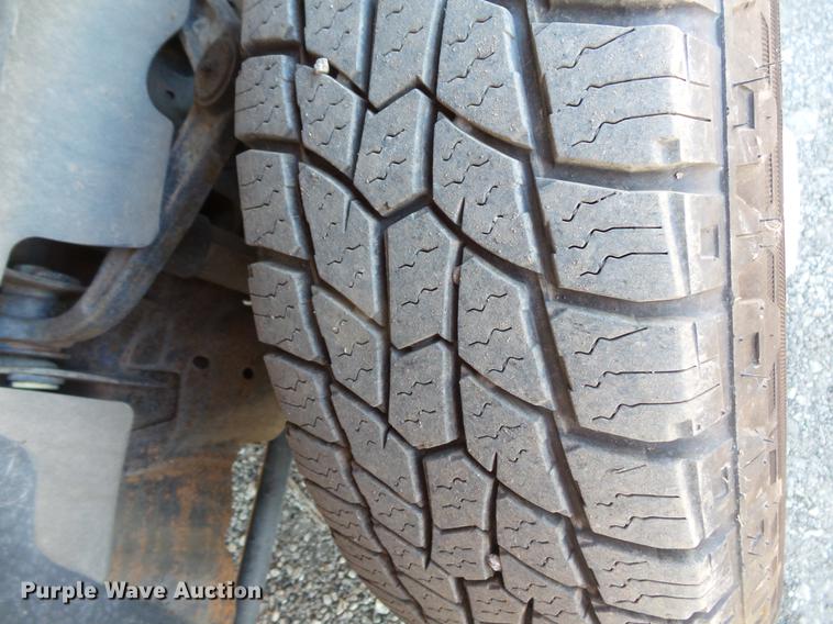 image for item DC1044 2013 Chevrolet Silverado 2500HD Crew Cab pickup truck