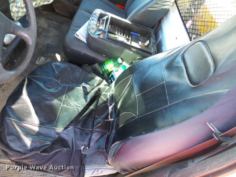 image for item DC1045 2006 Chevrolet C4500 flatbed truck