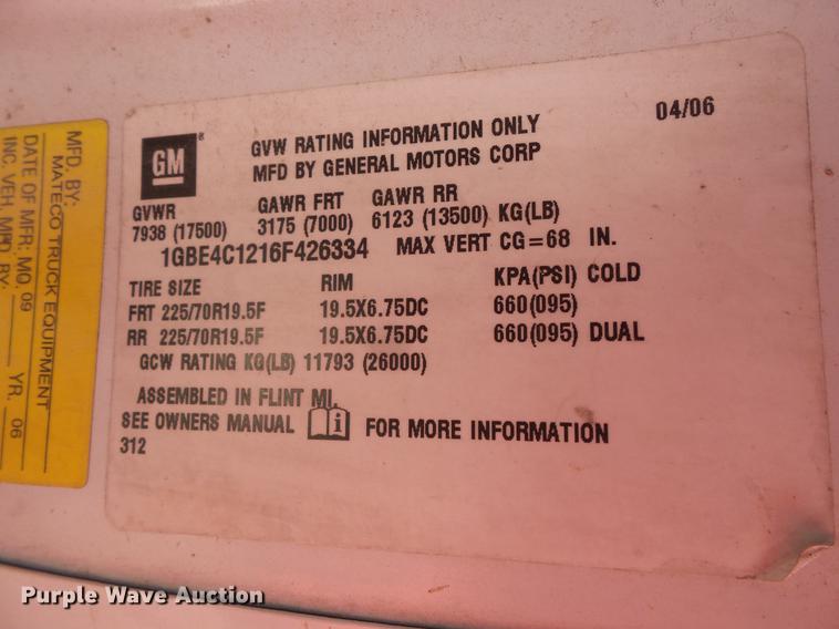 image for item DC1045 2006 Chevrolet C4500 flatbed truck