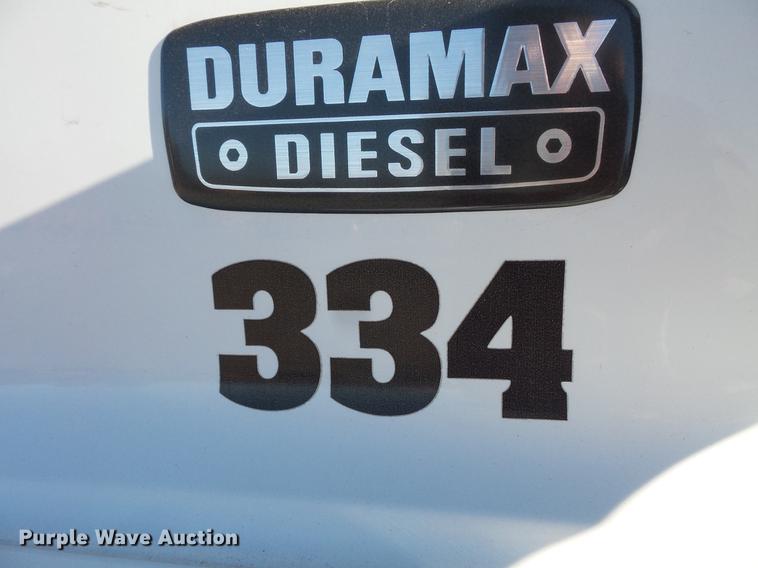 image for item DC1045 2006 Chevrolet C4500 flatbed truck