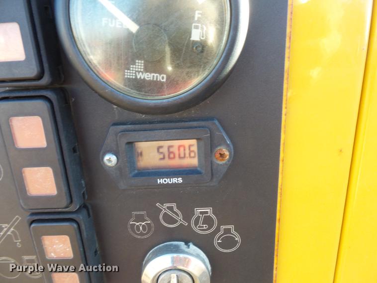 image for item DC1047 2013 Vermeer V500LEHD Vacumole trailer