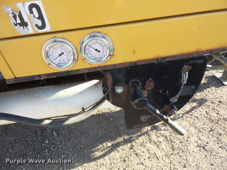 image for item DC1047 2013 Vermeer V500LEHD Vacumole trailer