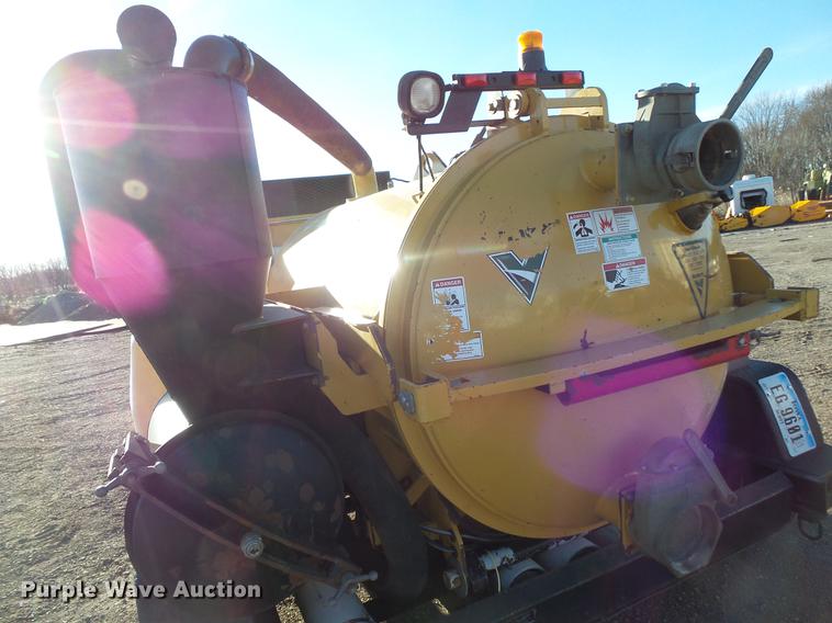 image for item DC1047 2013 Vermeer V500LEHD Vacumole trailer