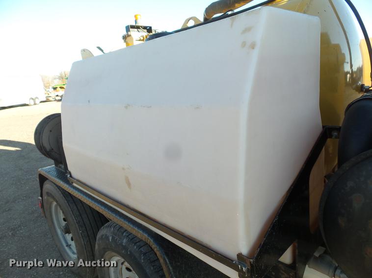 image for item DC1047 2013 Vermeer V500LEHD Vacumole trailer